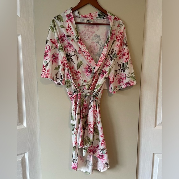 Show Me Your MuMu Floral Robe - Picture 2 of 7